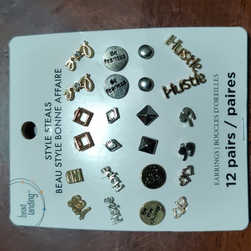 Lot of Earrings